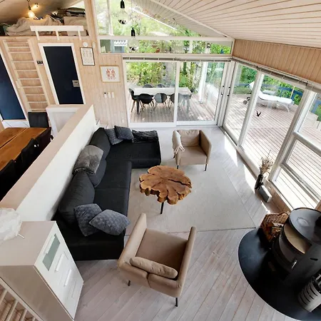 Summer House With Terrace Overlooking Nature