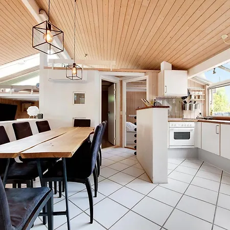 Summer House With Terrace Overlooking Nature Casa vacanze *