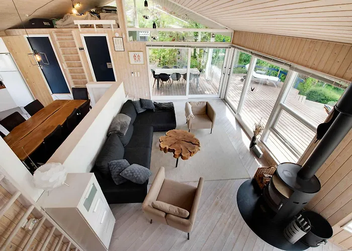 Summer House With Terrace Overlooking Nature Tikob