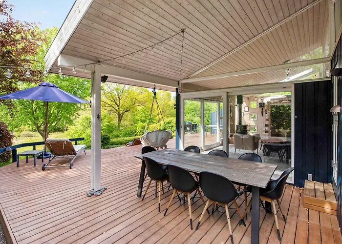 Summer House With Terrace Overlooking Nature Ferienhaus Tikob
